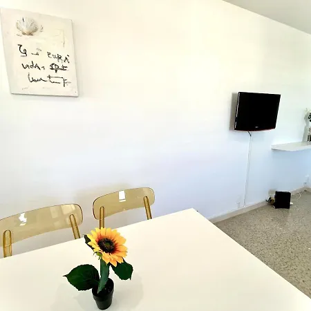 Lägenhet La Carihuela Terrace, Sea Views And Pool *