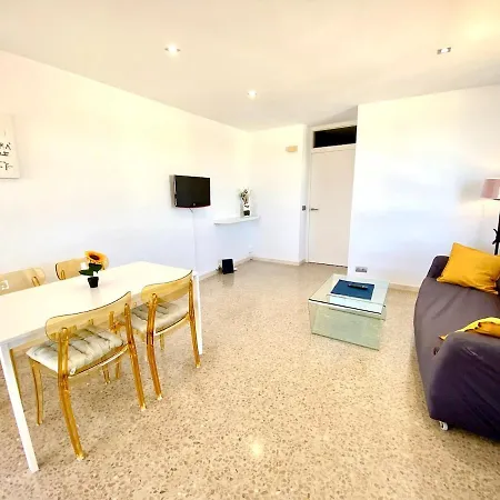 Lägenhet La Carihuela Terrace, Sea Views And Pool