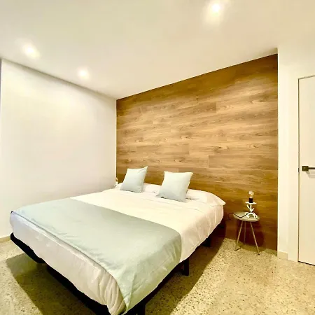 Lejlighed La Carihuela Terrace, Sea Views And Pool Torremolinos