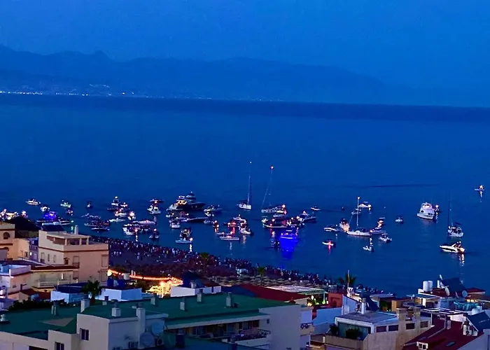 Apartment La Carihuela Terrace, Sea Views And Pool Torremolinos