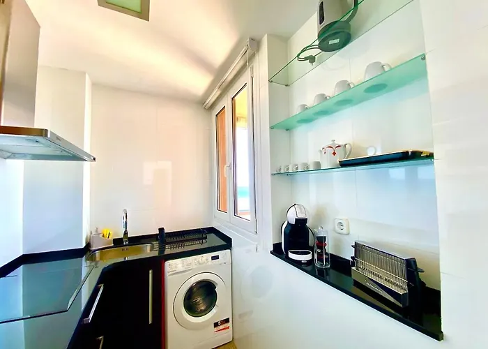 La Carihuela Terrace, Sea Views And Pool Apartment *