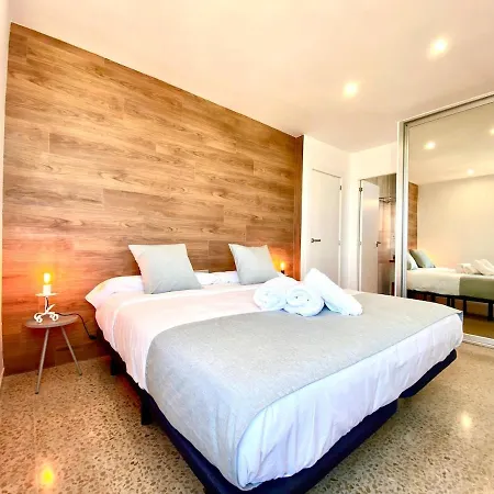 La Carihuela Terrace, Sea Views And Pool Apartment Torremolinos